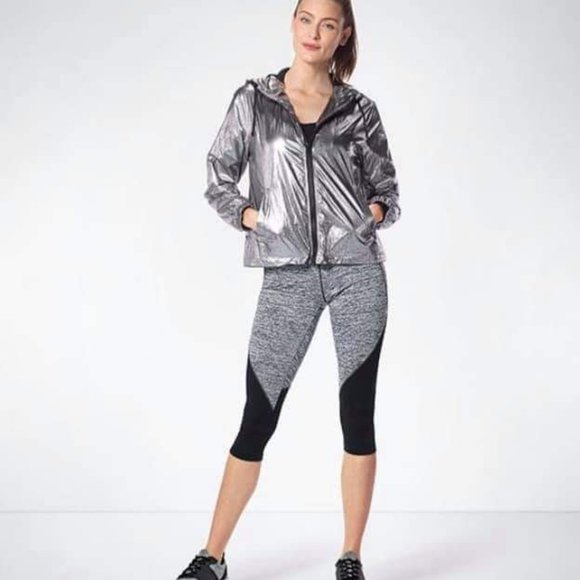 NEW XL lightweight Metallic Running Jacket - Picture 4 of 8